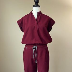 Figs scrubs set
